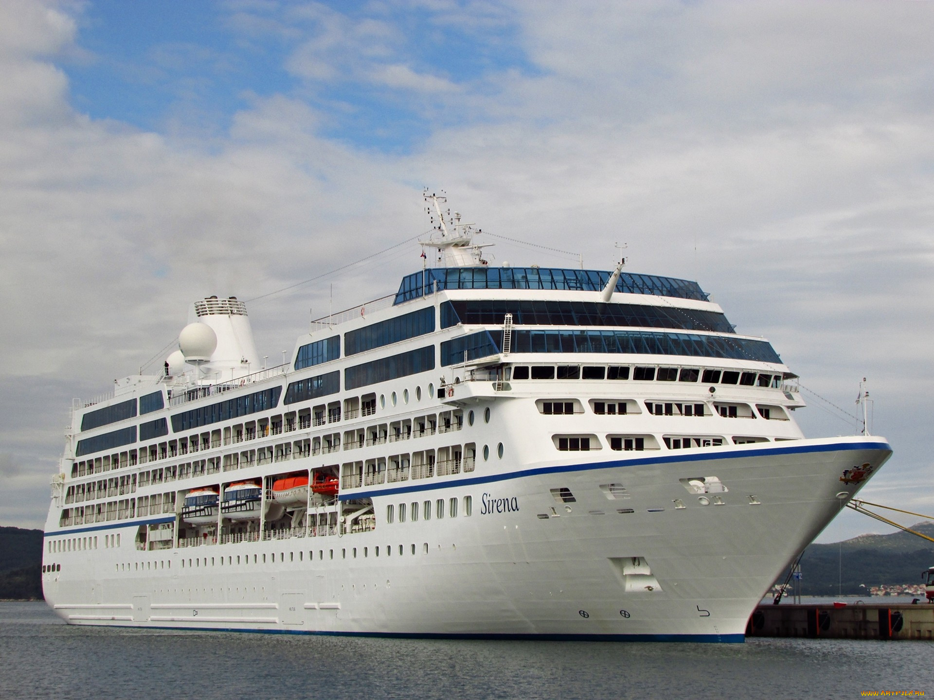 Passenger ships. Пассажирские суда. Пассажирское судно.